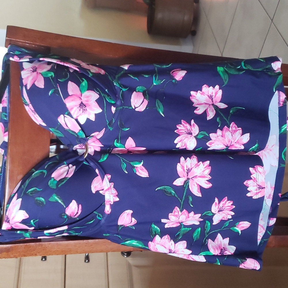 Top swim suit